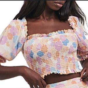 NWT Charlie Holiday Pink and Orange Smocked Daisy Top